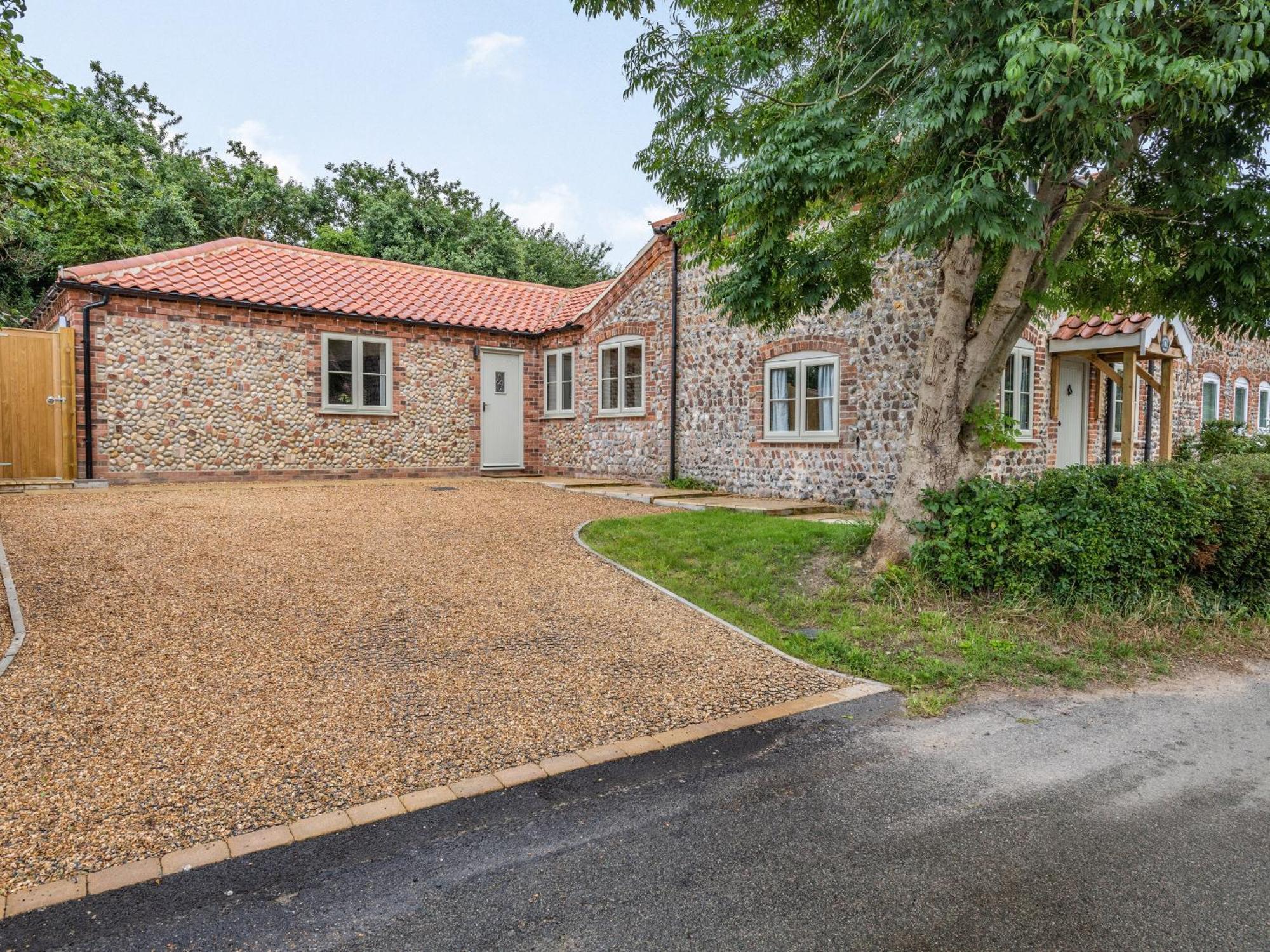 Clematis Cottage Thorpe Market Exterior photo